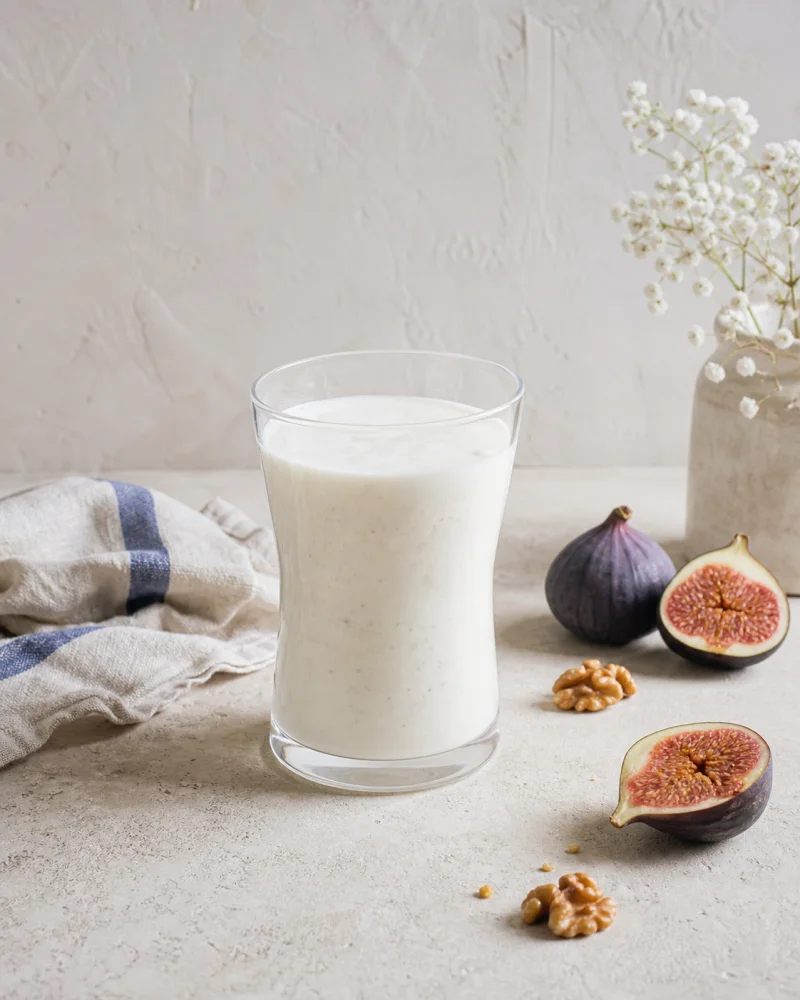 Fig & walnut kefir ready to serve